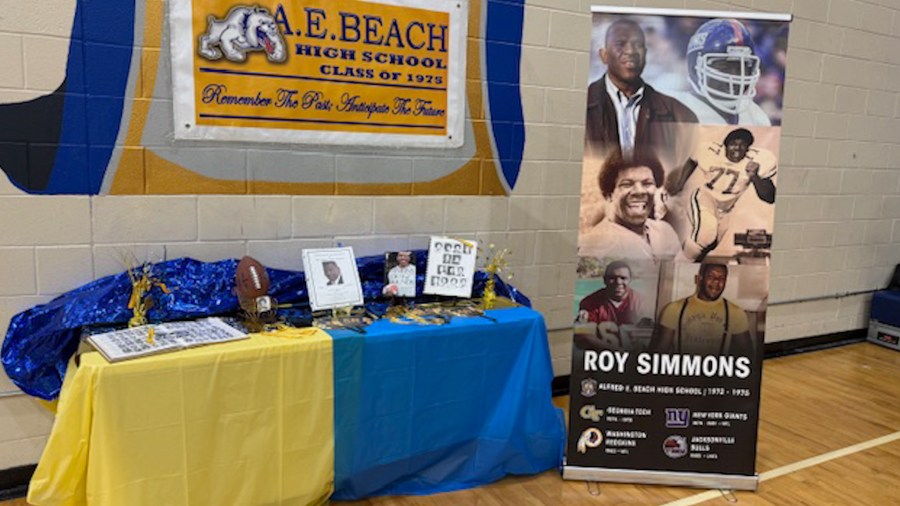 Former NFL player inducted into Beach Hall of Fame posthumously