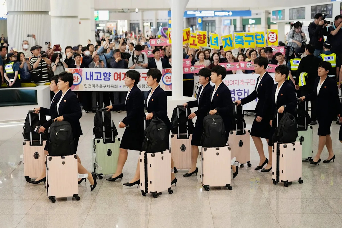 North Korean women's soccer team arrives in South Korea for regional tournament