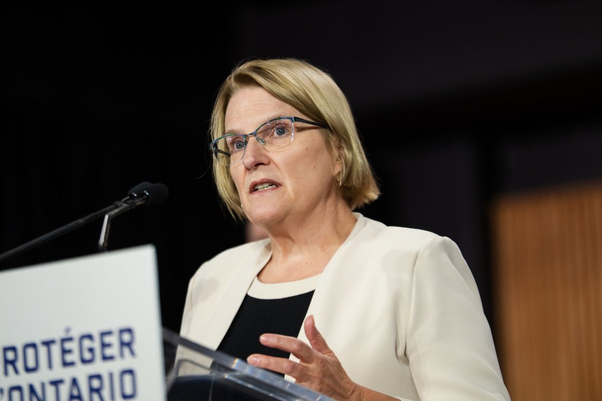 Ontario allowing pharmacists to treat more conditions, administer more vaccines