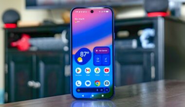 This hidden Android setting shows which apps are watching you