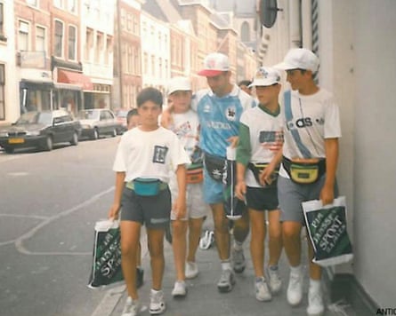 Mikel Arteta (left) shopping with his teammates as a youngster