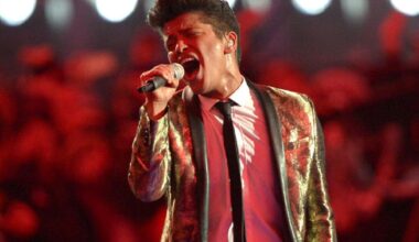 First of five Bruno Mars concerts at Rogers Stadium postponed due to inclement weather - Toronto Star