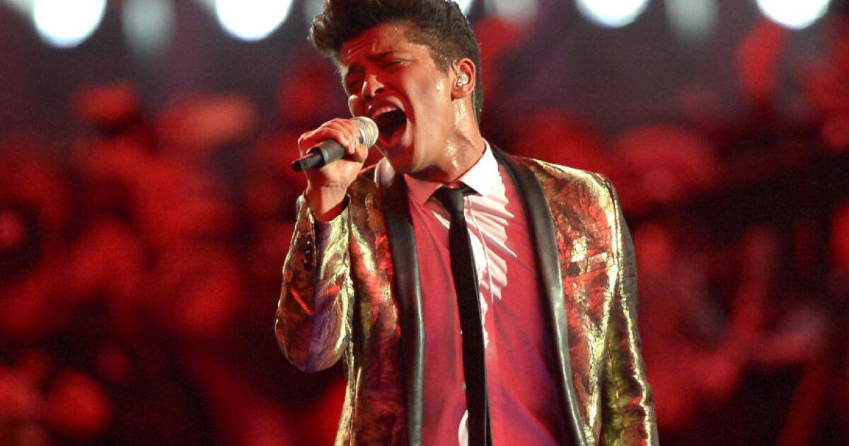 First of five Bruno Mars concerts at Rogers Stadium postponed due to inclement weather - Toronto Star