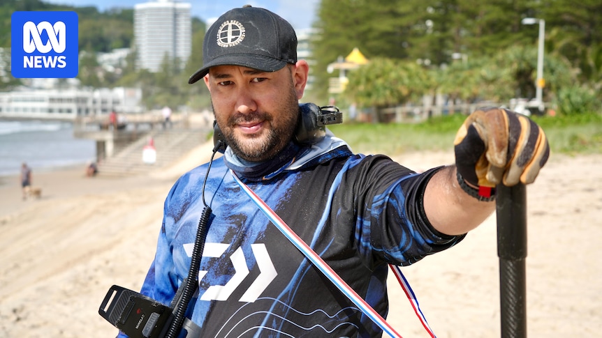 Gold Coast beach erosion sparks metal-detecting boom with some making 'about $1,000 a month'