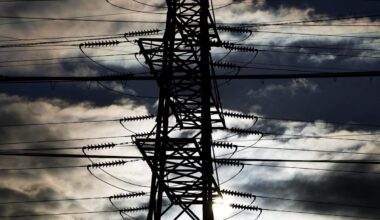 Power restored in Toronto's downtown core after transmission station fire