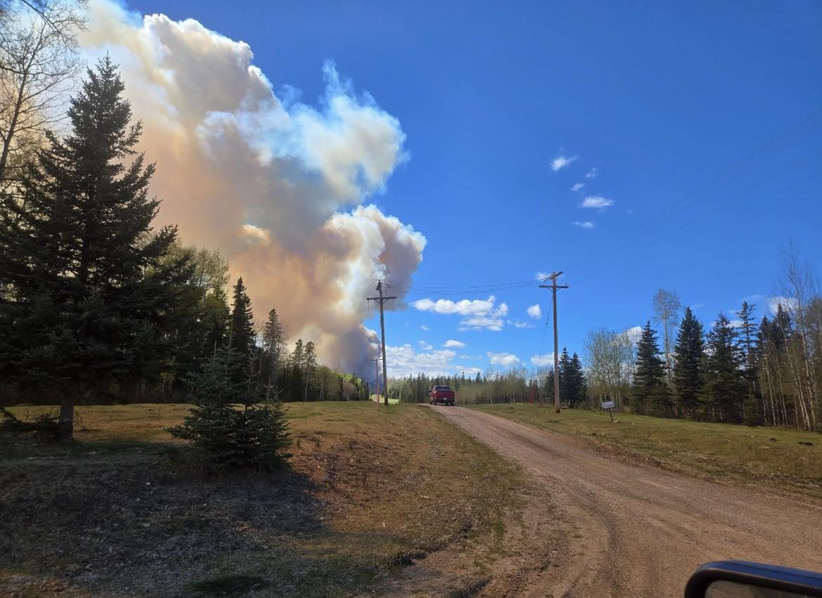 Wildfire prompts evacuation alert in Clearwater County, northwest of Calgary
