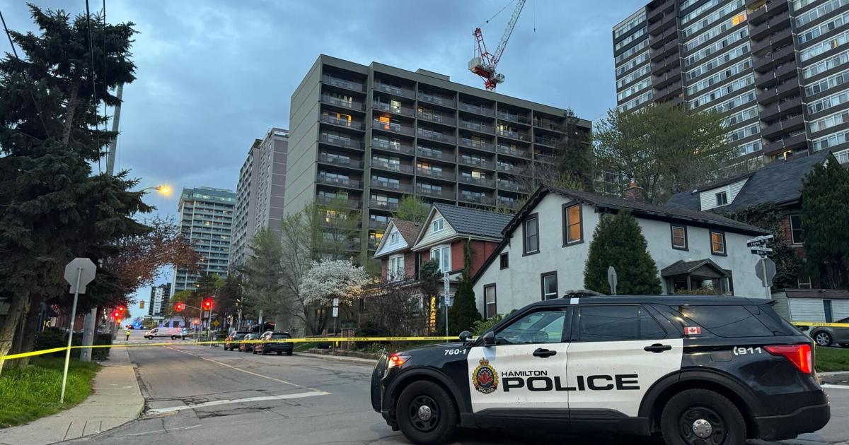 UPDATED: One dead, others potentially injured following shooting in downtown Hamilton - The Spec