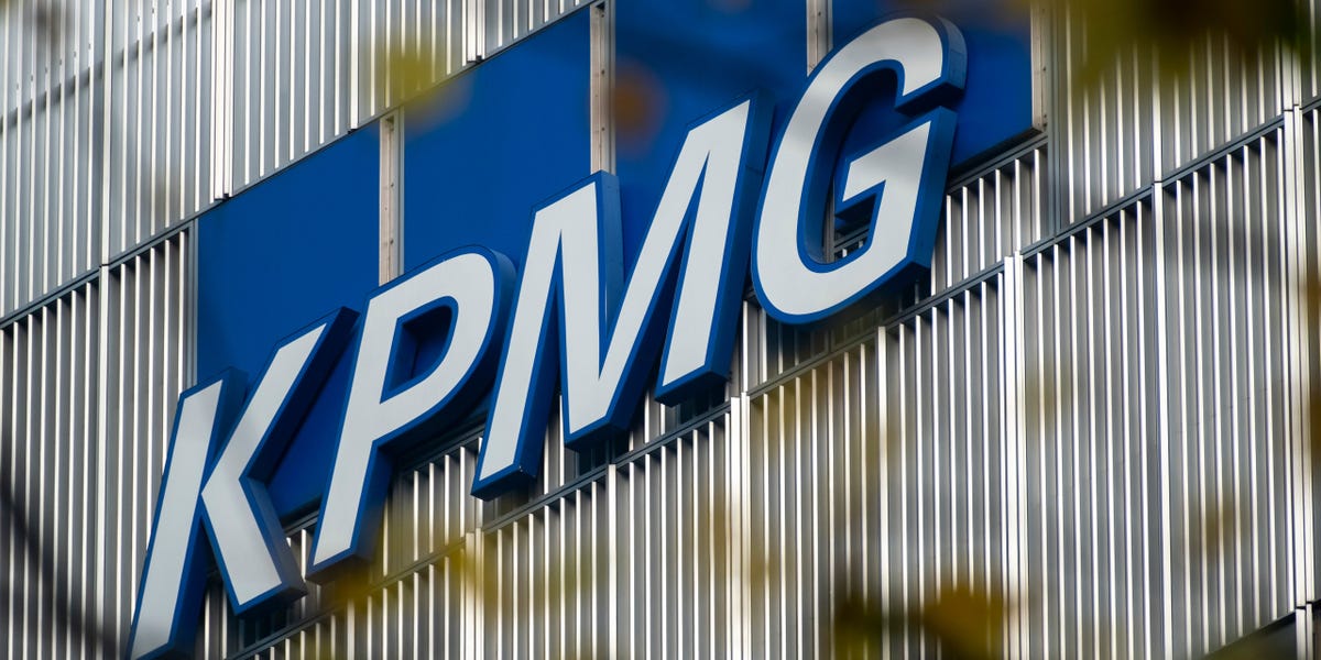 KPMG Dashboard Tracks Employee AI Use. Workers Say It's Easy to Game.
