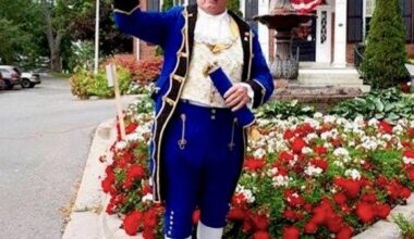 Gananoque town crier heading to provincial championships in Ottawa | Spare News