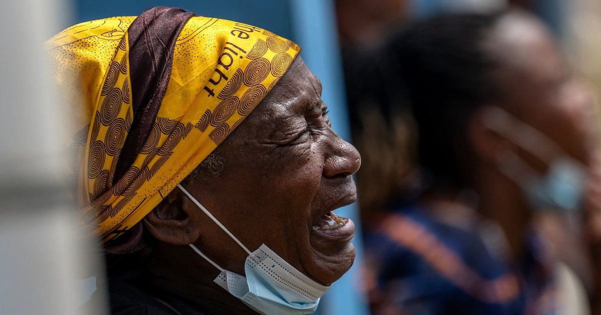 Appeals in Congo for urgent supplies as aid groups warn Ebola outbreak is ‘gaining momentum’ - CTV News