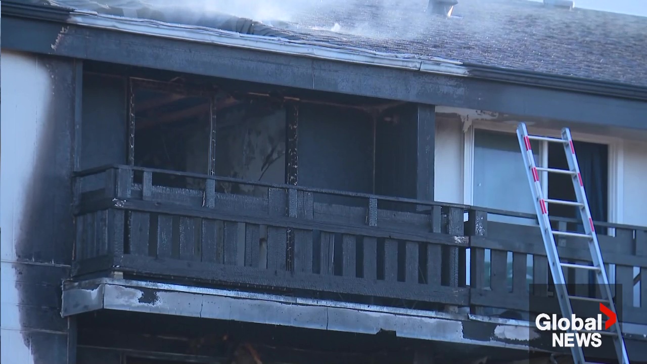 Click to play video: 'Northeast Edmonton apartment fire sends 1 to hospital, displaces 200 people'