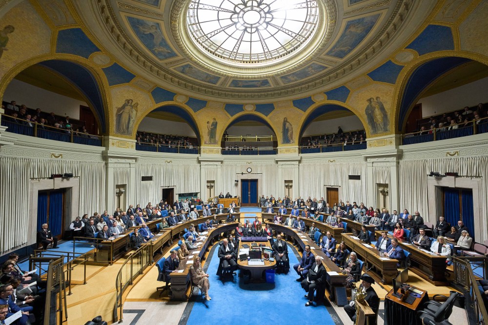 Manitoba Lt.-Gov. Anita Neville delivers the Speech from the Throne, at the Manitoba Legislative Building in Winnipeg, Tuesday, Nov. 18, 2025. THE CANADIAN PRESS/David Lipnowski