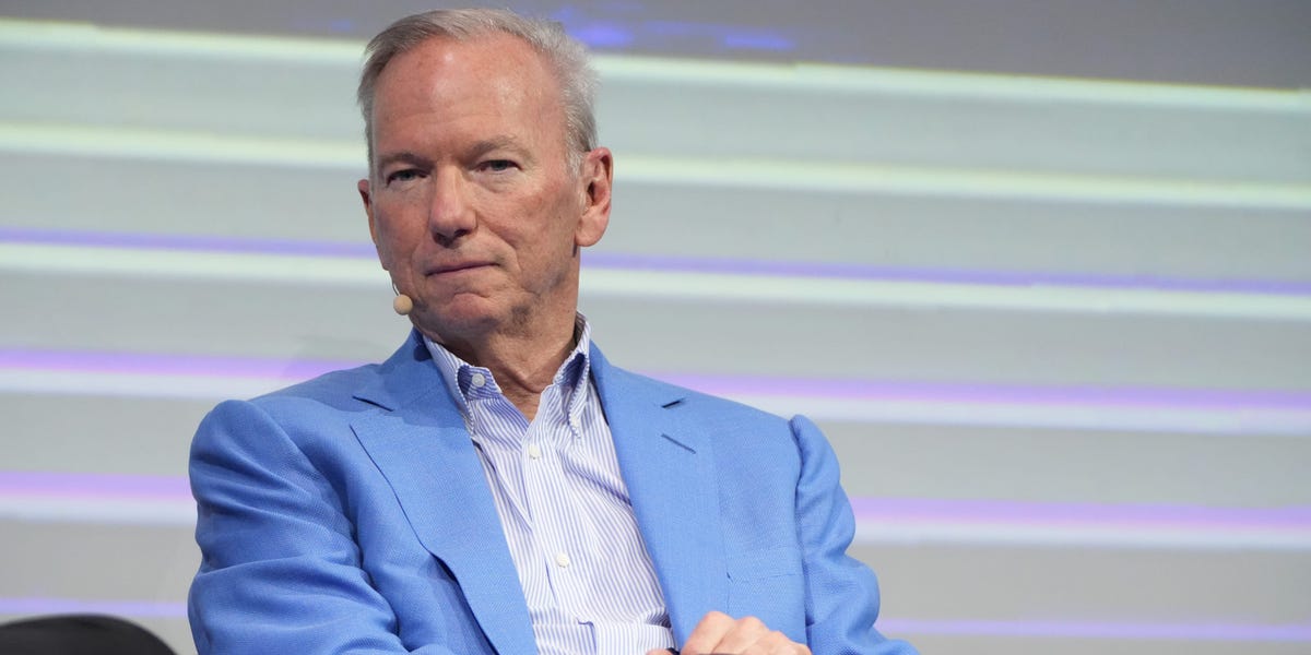 Arizona Students Boo Ex-Google CEO Eric Schmidt During Graduation Speech