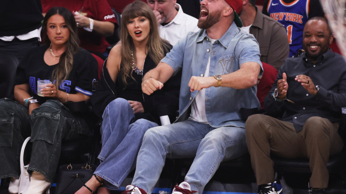 Travis Kelce embarrasses Taylor Swift in vintage moment during Cavaliers-Knicks Game 3