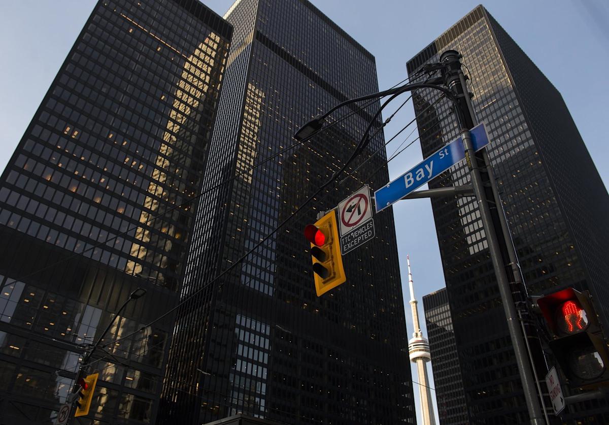 Canada, U.S. stock markets rise amid jobs reports from both countries