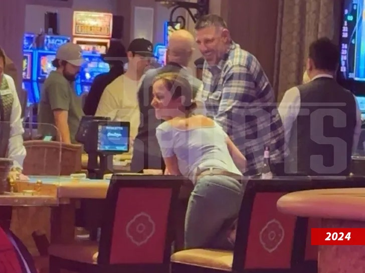 sub-Mike-Vrabel-Dianna-Russini-casino-tmzsports-2