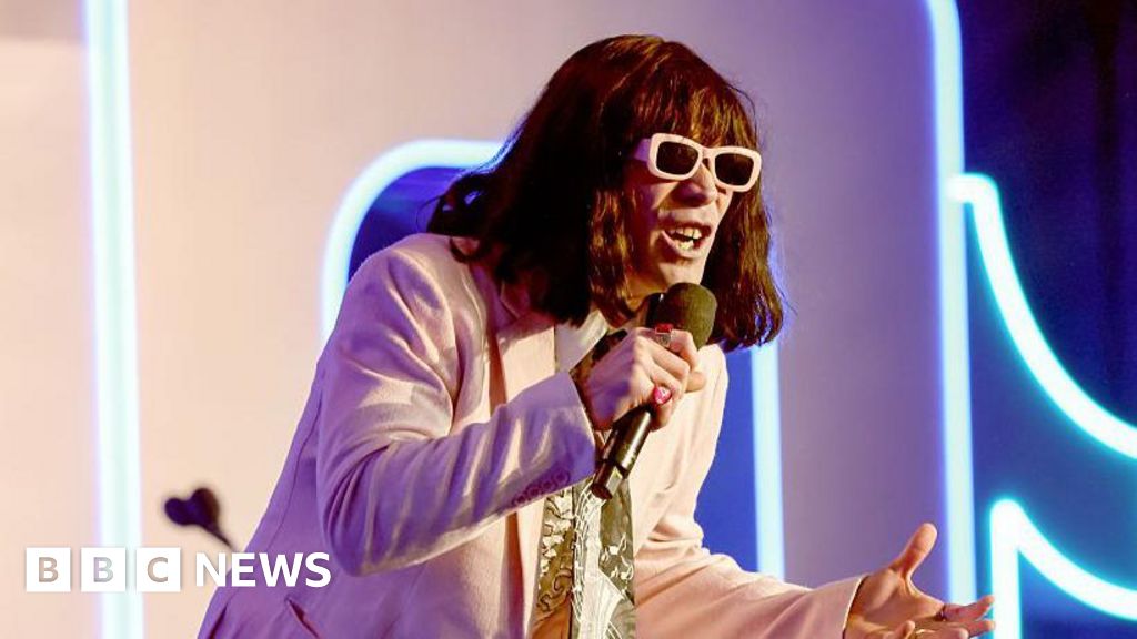 Riverdale actor calls out TikTok singer Mr Fantasy - but is all as it seems? - BBC