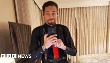 Washington dinner shooting suspect pleads not guilty - BBC