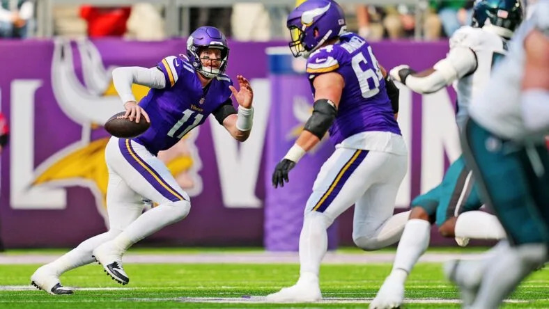 Carson Wentz runs with the football against the Philadelphia Eagles at U.S. Bank Stadium. Vikings QB room