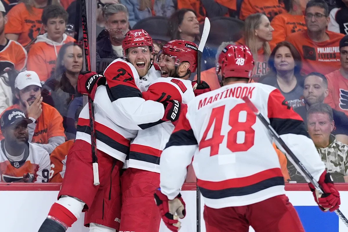 Carolina and Colorado have yet to lose in these NHL playoffs, making history with their hot starts