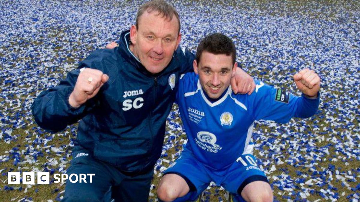 Sandy and Nicky Clark celebrate winning the 2013 Challenge Cup for Queen of the South