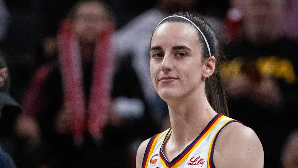 Indiana Fever guard Caitlin Clark (22).Trevor Ruszkowski-Imagn Images