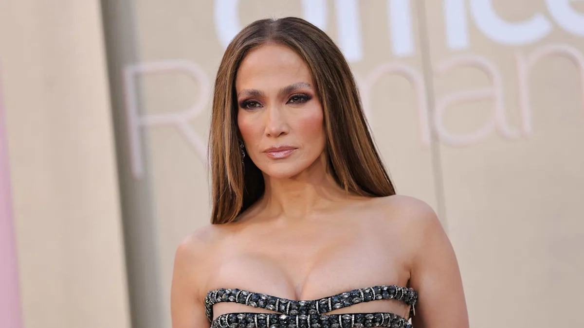 Jennifer Lopez fights back tears as she reveals emotional life update for twins Max and Emme