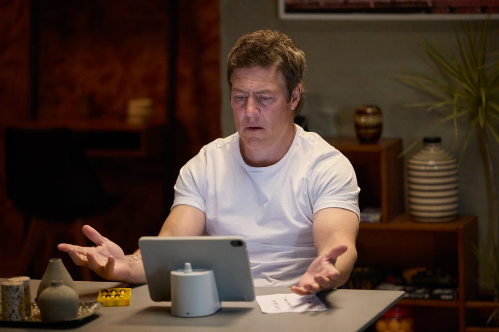 brax fixes the baby monitor in home and away