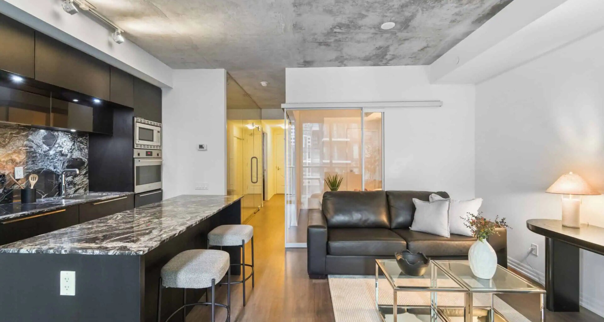 House of the week: Downtown condo offers hotel-grade luxury in Toronto