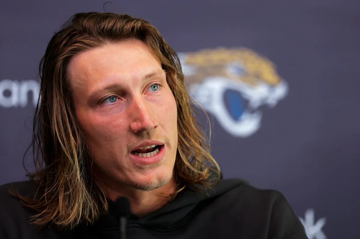 Trevor Lawrence sports new haircut in Jaguars' NFL schedule release video