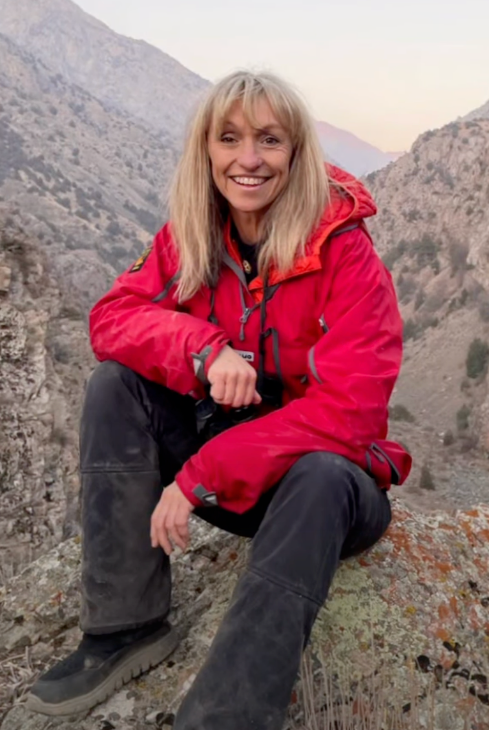michaela strachan fitness routine: michaela in the mountains