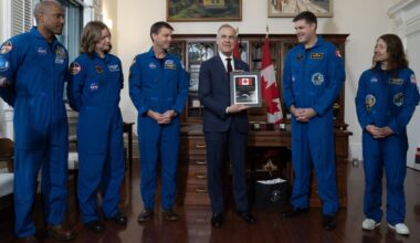 Hansen, Artemis II crew talk about future space missions in Ottawa