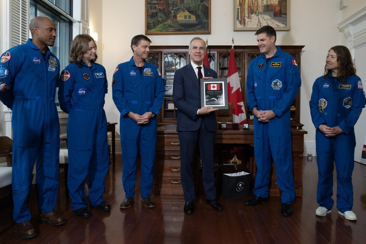 Hansen, Artemis II crew talk about future space missions in Ottawa