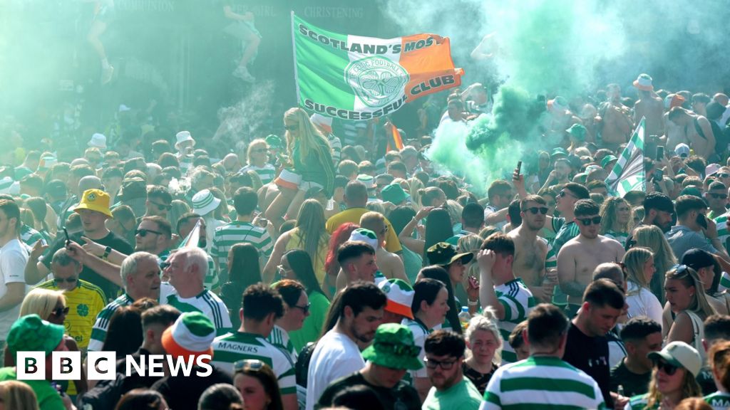 Police criticise Celtic over failure to plan title party for fans