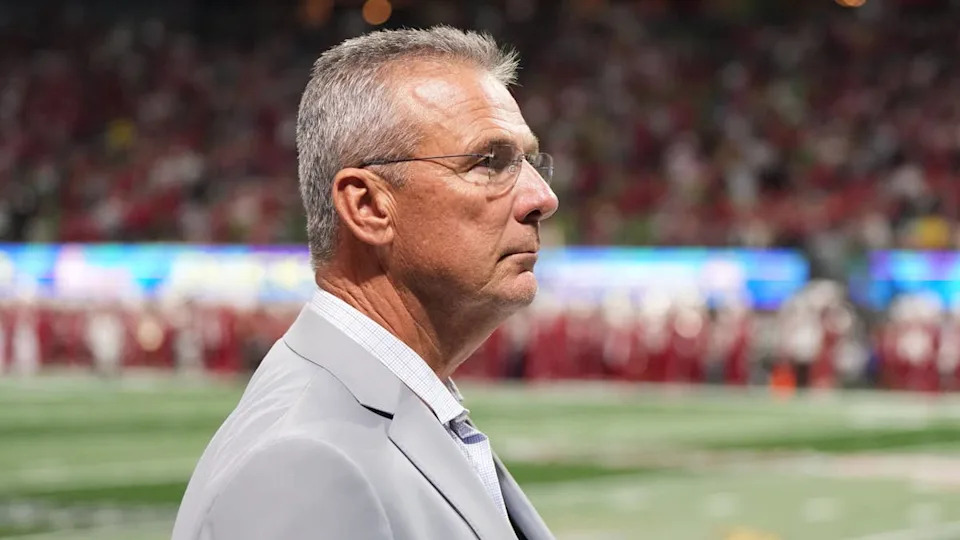 Urban Meyer on the sidelines prior to the 2025 Peach Bowl and semifinal game of the College Football Playoff between the Oregon Ducks and the Indiana Hoosiers. Dale Zanine-Imagn Images