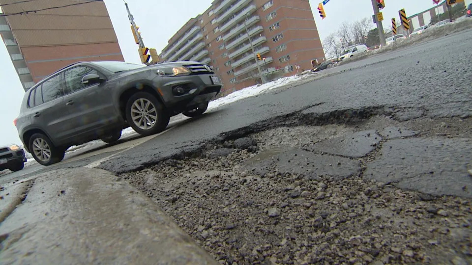 The city tries to get a pothole fixed within four days of it being reported. (Paul Borkwood/CBC)