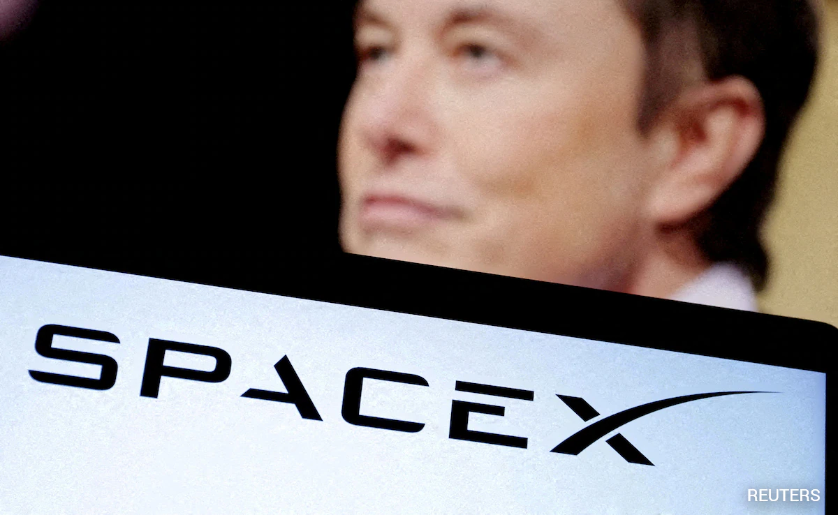 Elon Musk Wants SpaceX To Go Public: How It Works