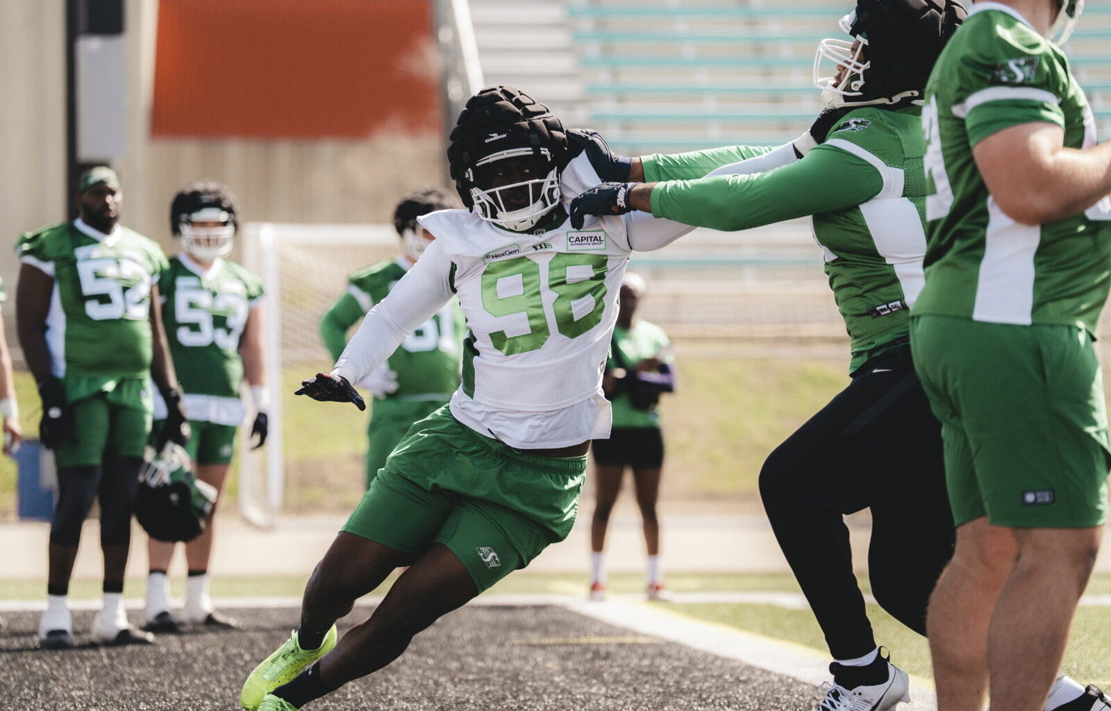 Saskatchewan Roughriders' CFL rookie Desmond Evans draws comparison to Willie Jefferson