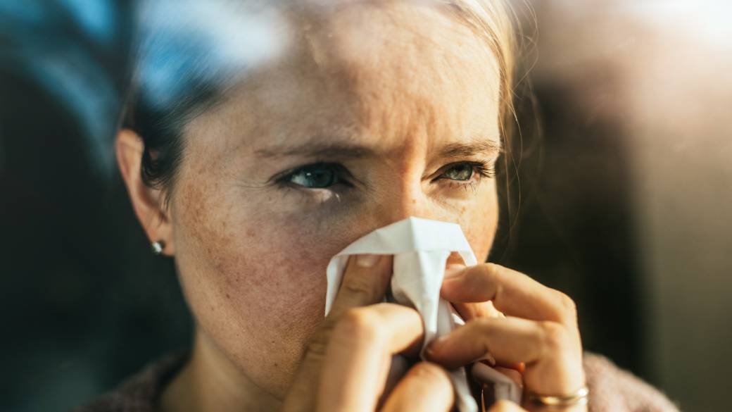 Click to play video: 'Struggling with severe allergy symptoms this year? Here’s how to manage'