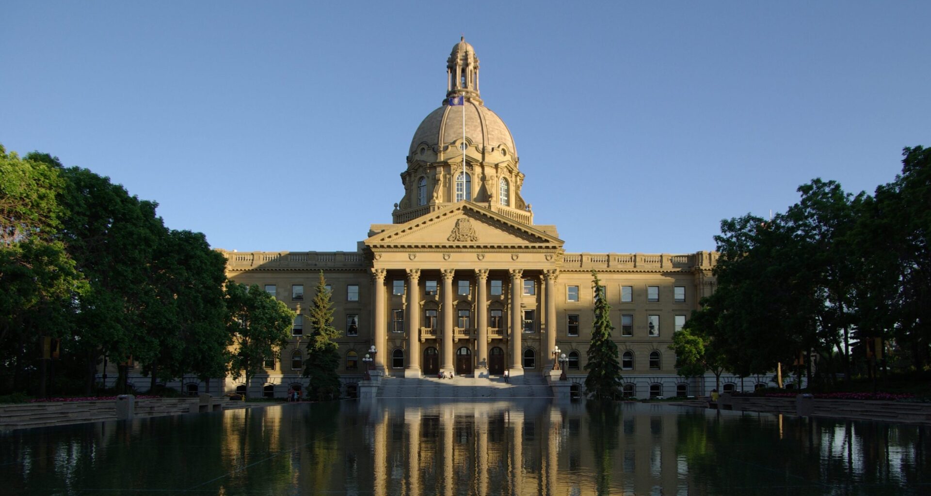 Alberta legislature grounds reflecting pool closed due to leak