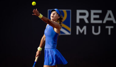Watch all nine of Kalinskaya's match point saves against Siniakova in Rome