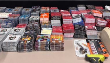Ontario gift card scam: 2 arrested