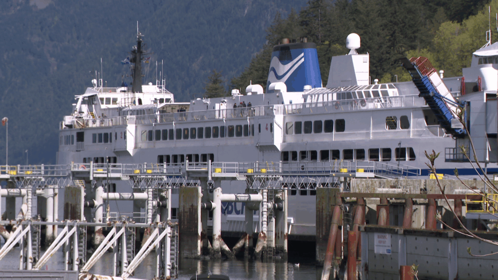 Queen of Surrey sailings cancelled, delayed due to mechanical issue