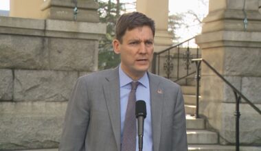 Eby says Ottawa is rewarding Alberta's 'bad behaviour' with pipeline agreement