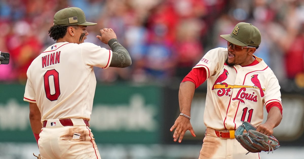 Burleson, Winn spark Cardinals to victory over Royals in Game 2 of I-70 series