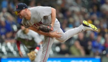 Veteran reliever Liam Hendriks agrees to a minor league deal with Chicago Cubs