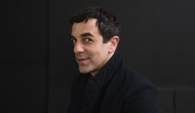 Devil Wears Prada Villain BJ Novak Is Leaning Into the Let Them Theory