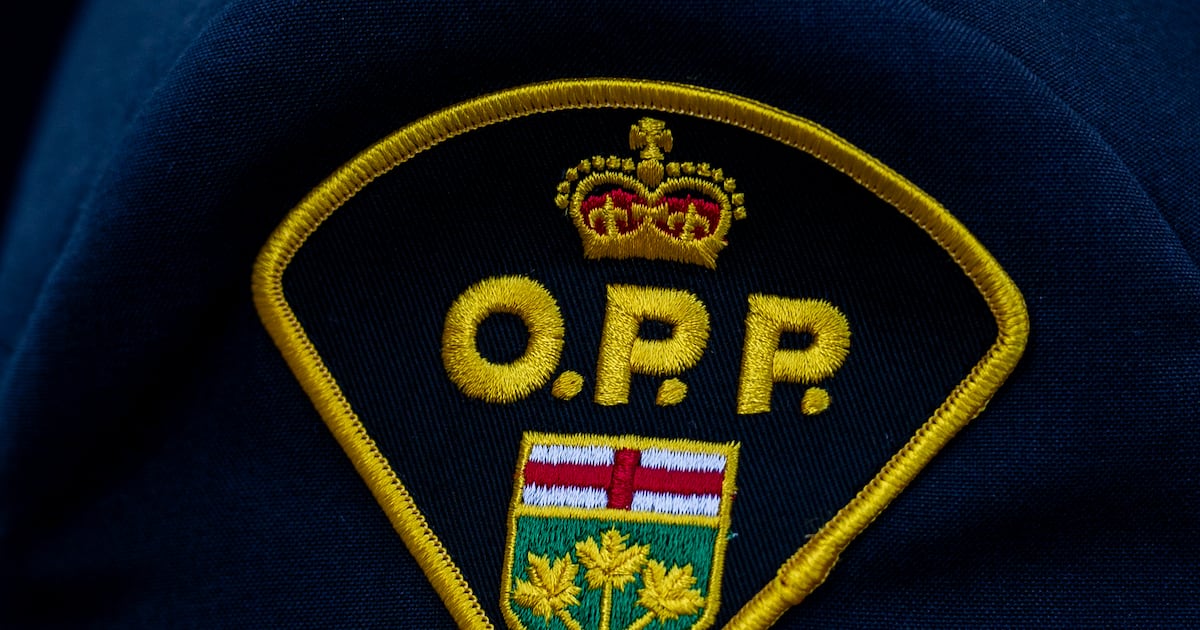 Street racing a factor in Hwy. 401 crash in Mississauga that left pedestrian injured