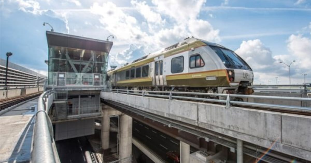 UP Express service suspended at Union Station