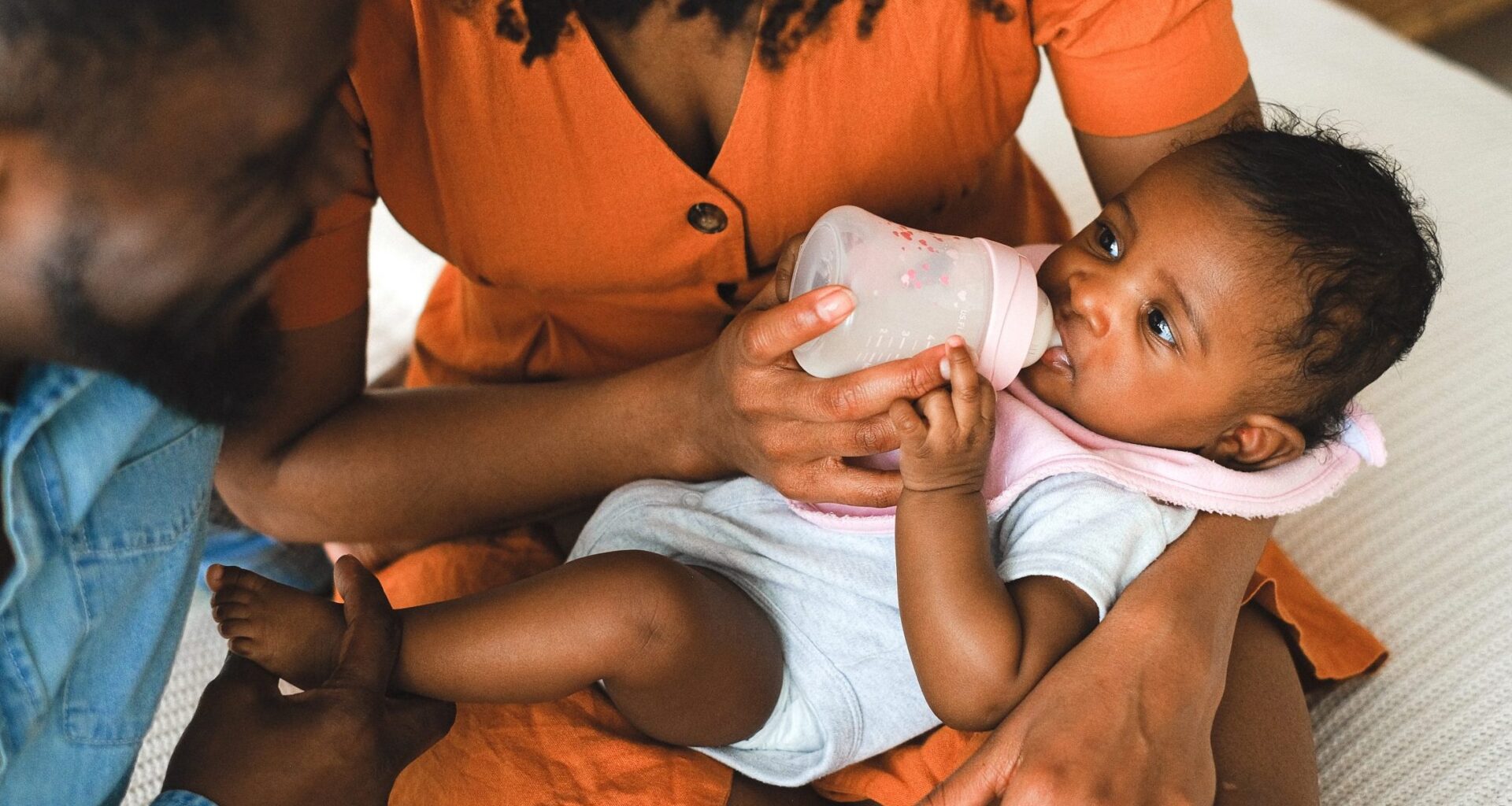 Extended clinic hours offer hands-on infant feeding support in Mississauga and Brampton